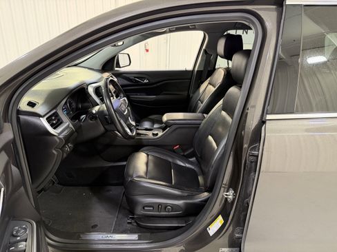 Used 2019 GMC Acadia SLT image 10