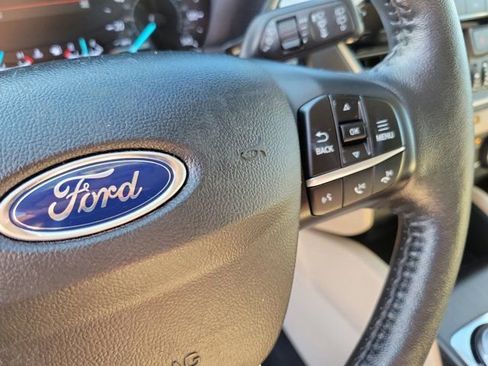 Certified 2020 Ford Escape SEL image 19