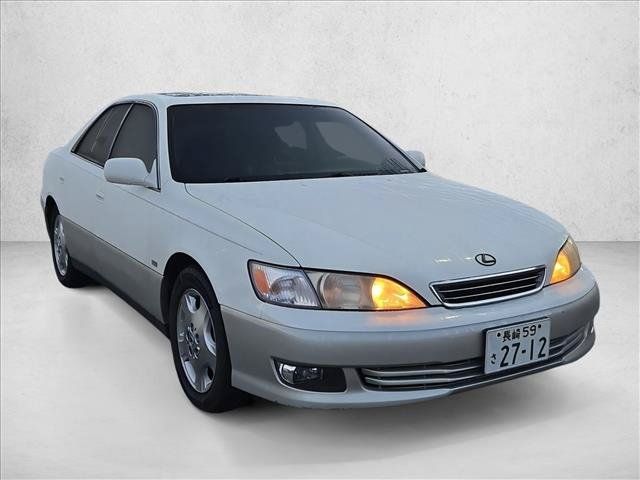 Used 2000 Lexus ES 330 FWD image 3