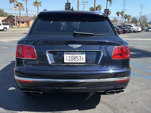 Used 2019 Bentley Bentayga AWD/4WD image 4