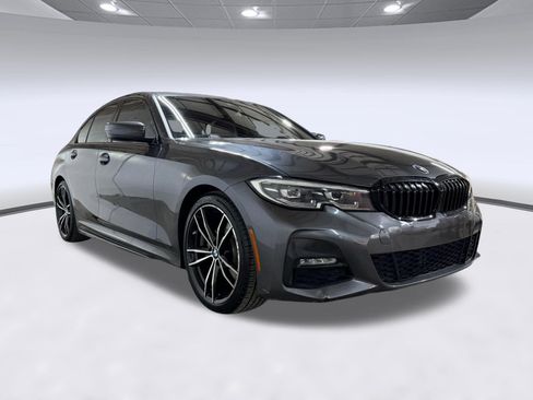 Used 2019 BMW 330i Sedan w/ M Sport Package RWD image 29
