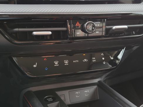 New 2026 Nissan Kicks SR w/ SR Premium Package image 24