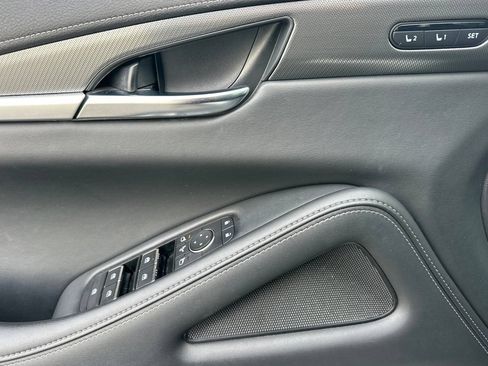Used 2023 INFINITI QX60 Luxe w/ Cargo Package FWD image 11