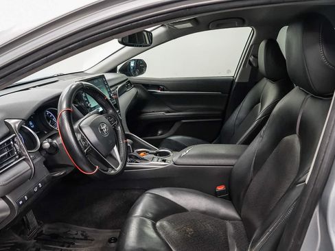 Used 2022 Toyota Camry XLE FWD image 17