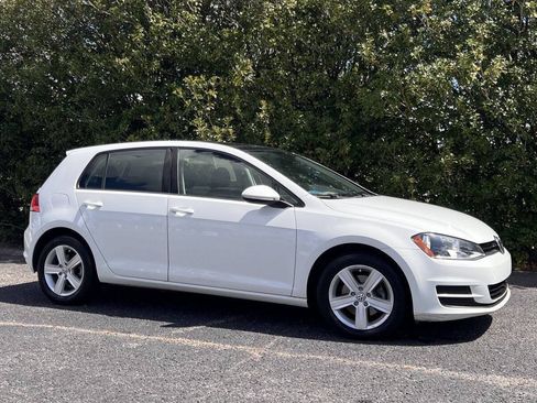 Used 2017 Volkswagen Golf Wolfsburg Edition FWD image 10