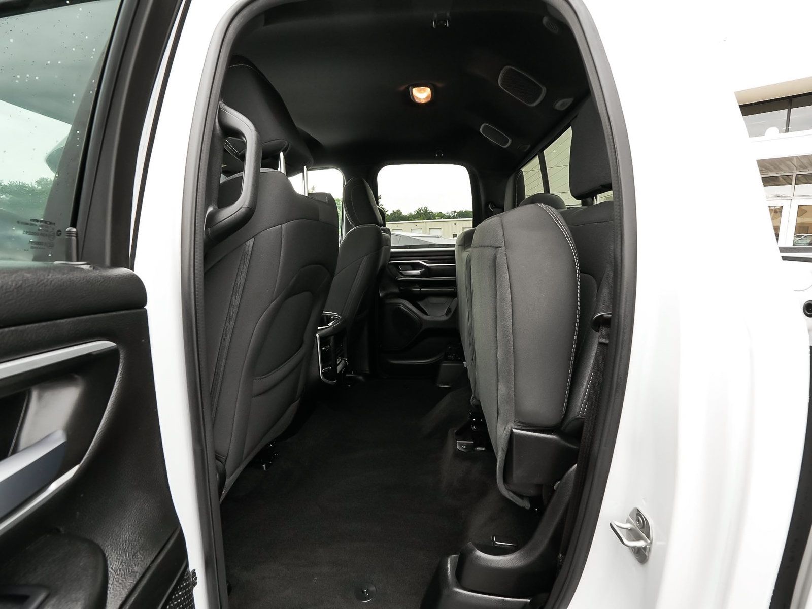 Used 2023 RAM 1500 Big Horn AWD/4WD image 34