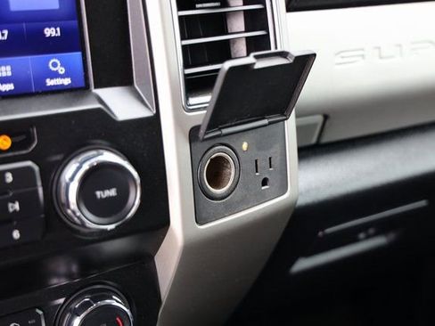 Used 2021 Ford F250 Lariat w/ Lariat Ultimate Package image 27