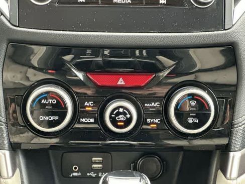 Certified 2023 Subaru Forester Limited AWD/4WD image 16