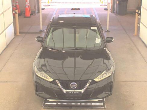 Used 2020 Nissan Maxima 3.5 SL w/ Floor Mat Group FWD image 2