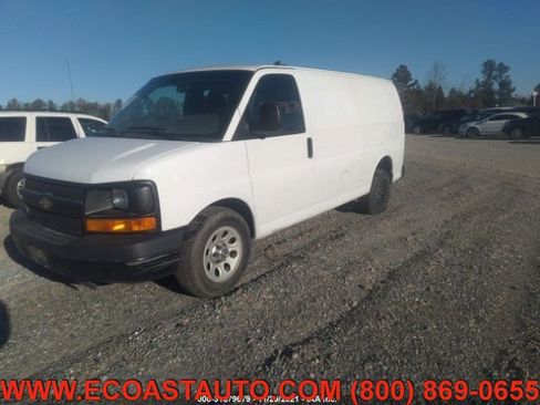 Used 2011 Chevrolet Express 1500 image 3