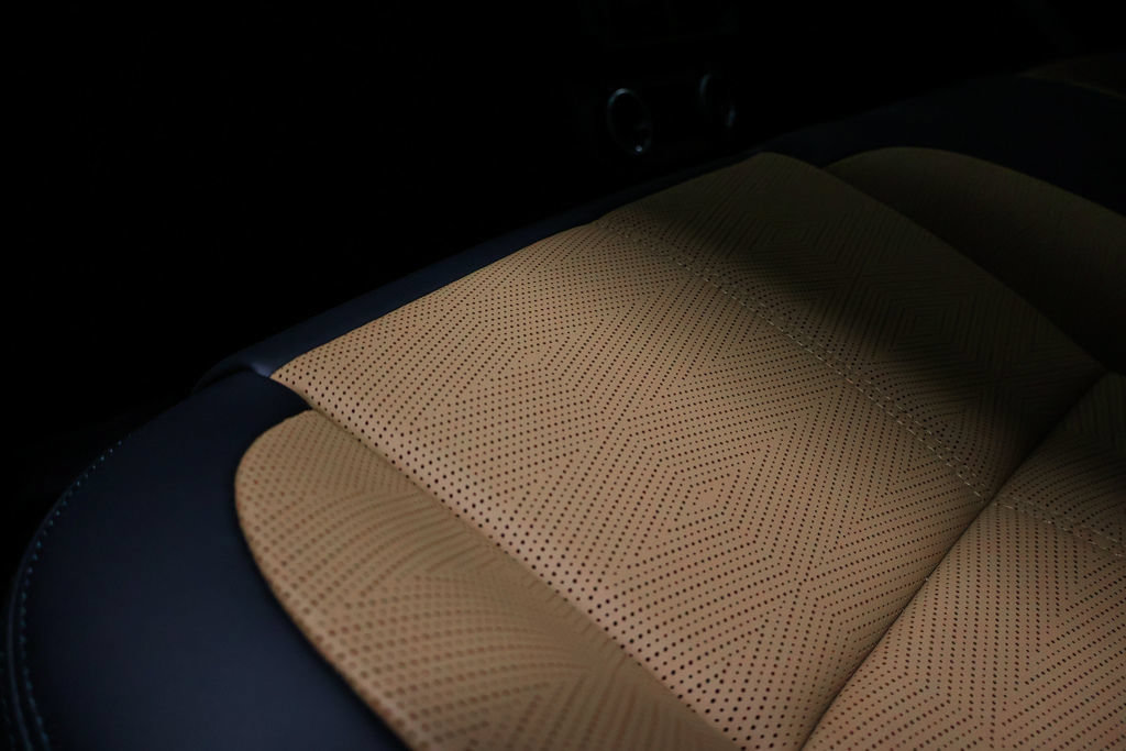 Used 2026 Land Rover Range Rover Velar Autobiography AWD/4WD image 92