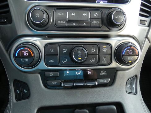 Used 2019 Chevrolet Tahoe LT image 25