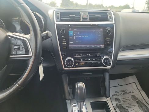Used 2019 Subaru Outback 2.5i Premium image 7
