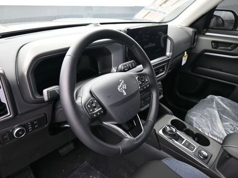 New 2025 Ford Bronco Sport Outer Banks w/ Outer Banks Tech Package+ AWD/4WD image 20