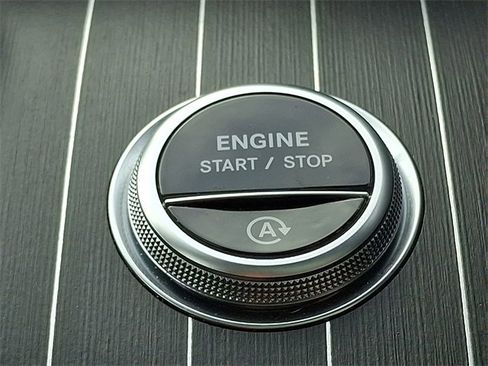 Certified 2022 Mercedes-Benz C 300 4MATIC Sedan image 24