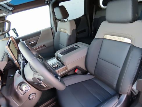 Used 2024 GMC Hummer EV 3X image 41