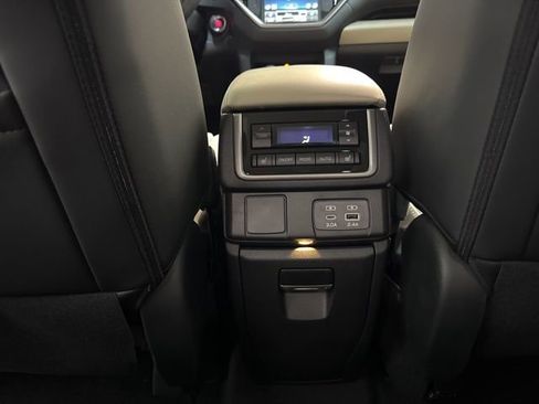 New 2026 Subaru Ascent Limited image 33