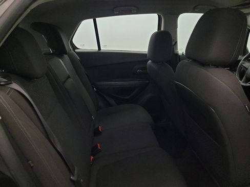 Used 2016 Chevrolet Trax LS AWD/4WD image 19