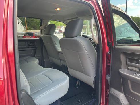 Used 2014 RAM 1500 Express AWD/4WD image 29