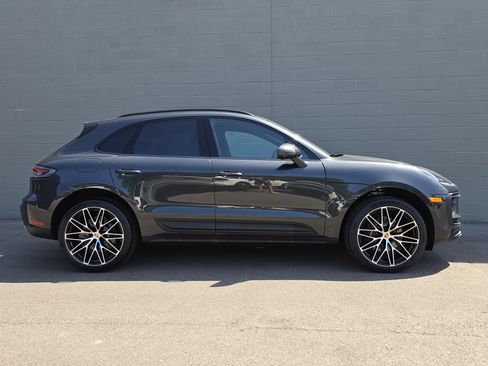 New 2025 Porsche Macan image 10