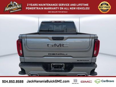 New 2026 GMC Sierra 1500 Denali Ultimate w/ LPO, Black Badging Package
