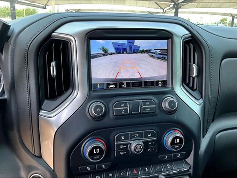 Used 2020 Chevrolet Silverado 1500 LT Trail Boss AWD/4WD image 28