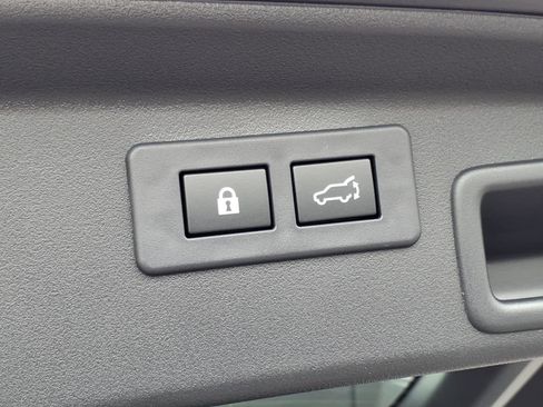 New 2026 Subaru Outback Touring AWD/4WD image 14