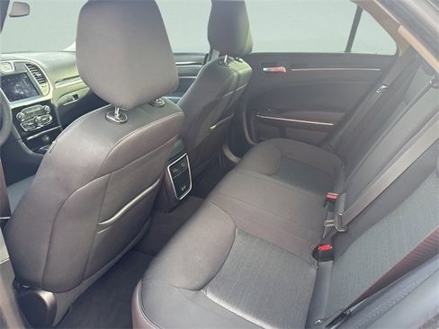 Used 2023 Chrysler 300 Touring w/ Sport Appearance Package image 6