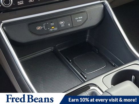 New 2026 Kia Carnival EX FWD image 21
