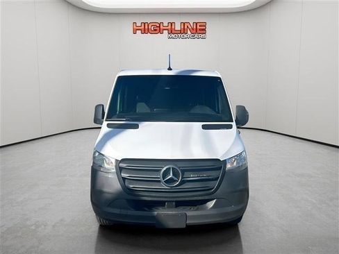 Used 2021 Mercedes-Benz Sprinter 2500 image 2