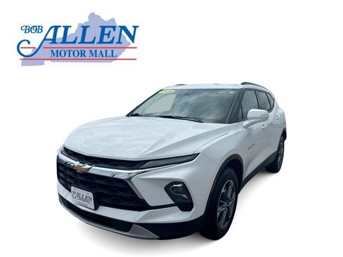 Used 2024 Chevrolet Blazer LT FWD image 1