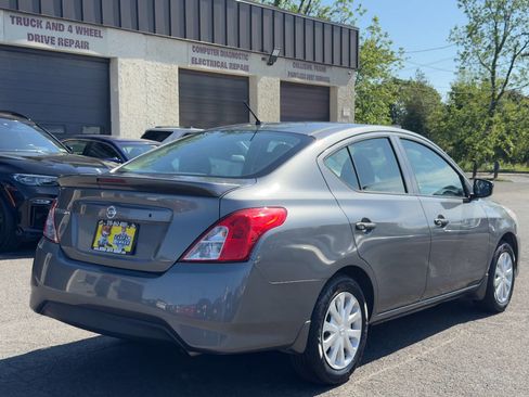 Used 2018 Nissan Versa S Plus FWD image 6