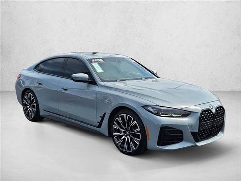 Used 2022 BMW 430i Gran Coupe w/ M Sport Package RWD image 3