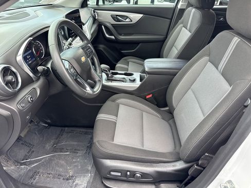 Used 2025 Chevrolet Blazer LT image 25