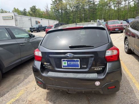 Used 2017 Subaru Crosstrek 2.0i Premium AWD/4WD image 3