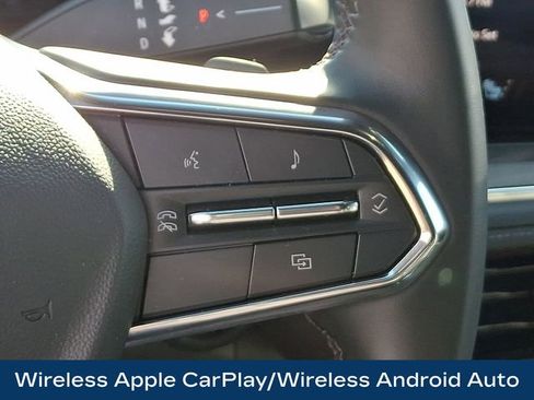 Used 2025 Chevrolet Suburban Z71 image 26