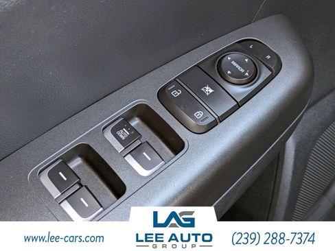 Used 2021 Kia Sportage LX AWD/4WD image 18