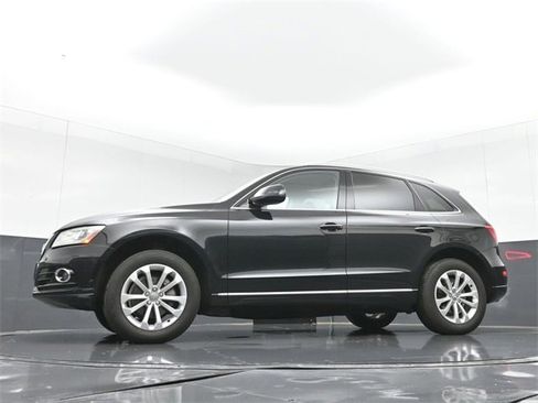 Used 2016 Audi Q5 2.0T Premium Plus w/ Technology Package image 48