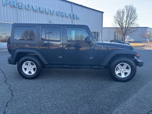 Used 2016 Jeep Wrangler Unlimited Sport w/ Quick Order Package 24S image 4