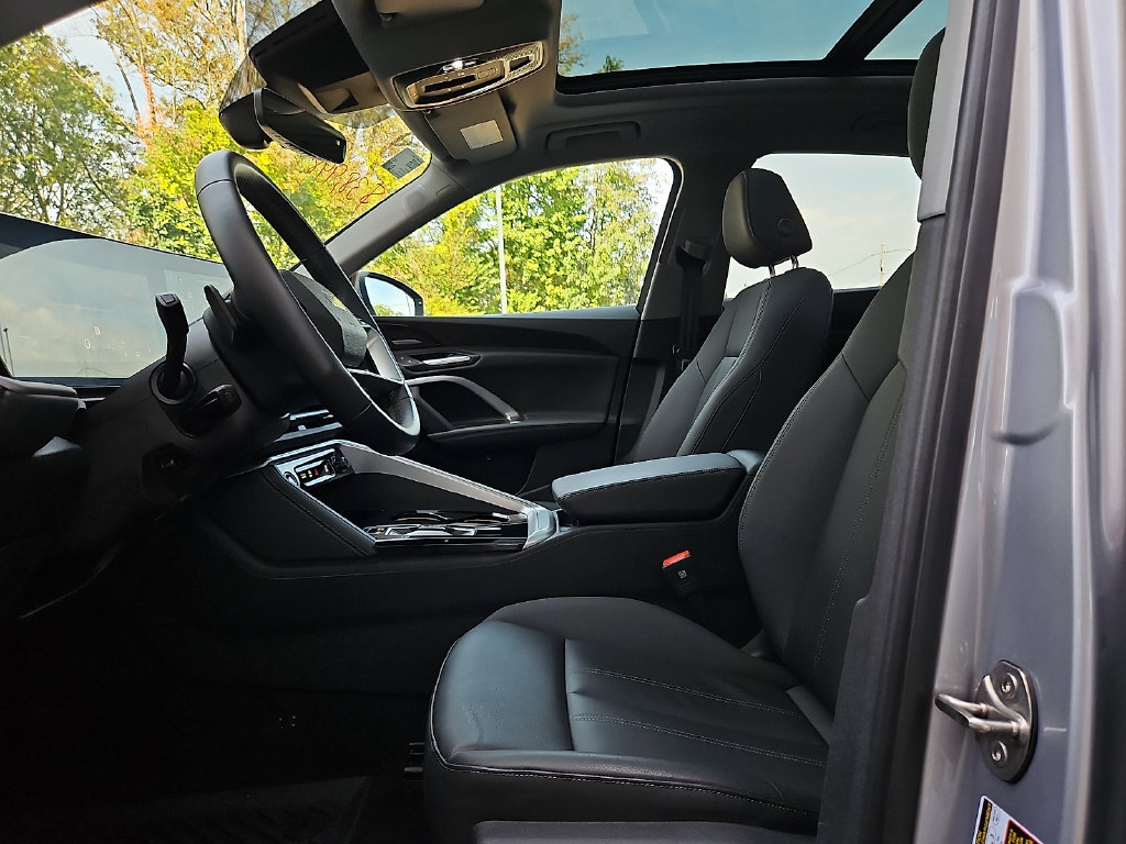 Used 2025 Audi Q5 Premium Plus AWD/4WD image 13