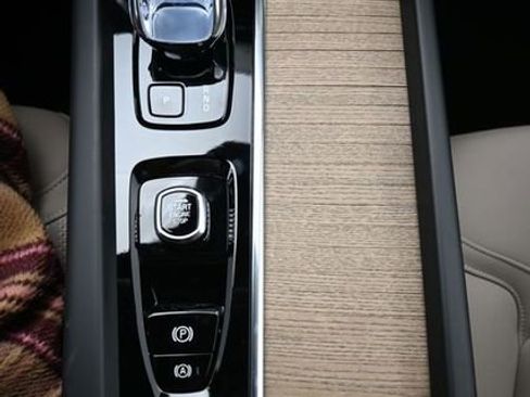 New 2026 Volvo XC60 T8 Plus w/ Protection Package Premier image 10