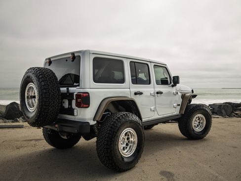 Used 2024 Jeep Wrangler Unlimited Rubicon 392 image 6
