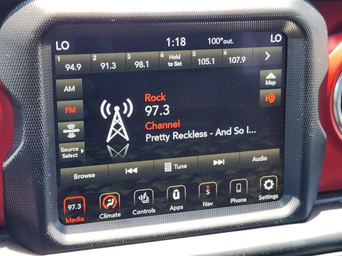 Used 2022 Jeep Wrangler Unlimited Rubicon w/ LED Lighting Group AWD/4WD image 22