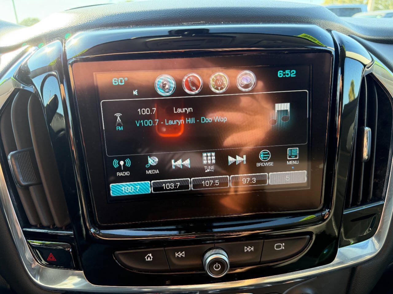 Used 2018 Chevrolet Traverse LT AWD/4WD image 24
