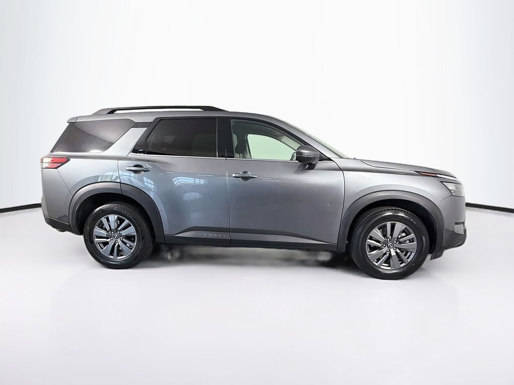 Used 2025 Nissan Pathfinder SV FWD image 11
