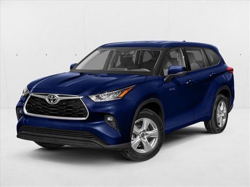 Used 2021 Toyota Highlander XLE FWD image 1