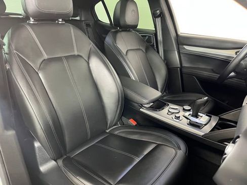 Used 2024 Alfa Romeo Stelvio Ti image 46