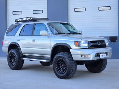 Used 2000 Toyota 4Runner SR5 w/ Upgrade Value Pkg 4