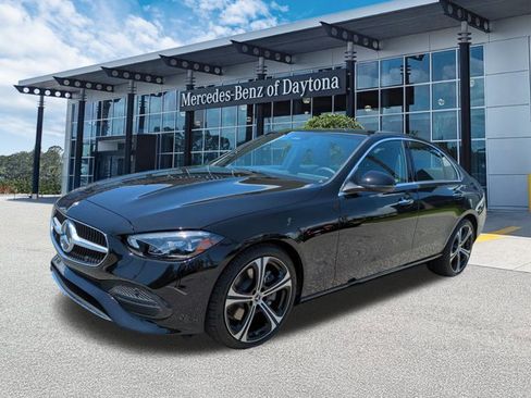 Used 2025 Mercedes-Benz C 300 Sedan image 8