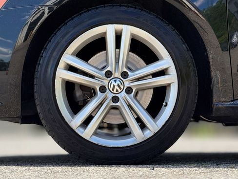 Used 2012 Volkswagen Passat 3.6 SEL Premium image 31